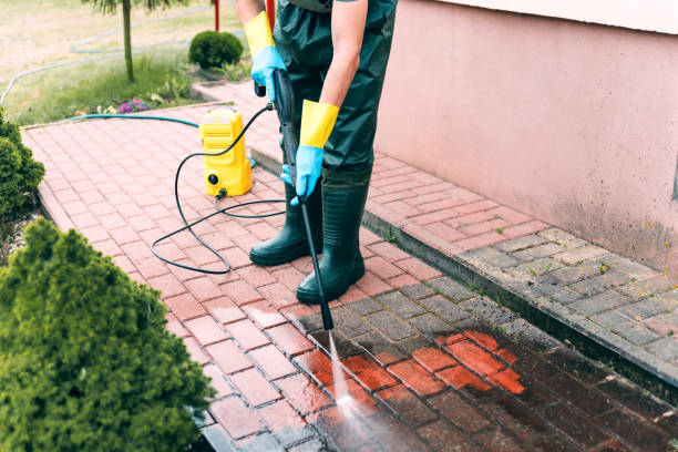 Best Deck Pressure Washing  in North Lindenhurst, NY