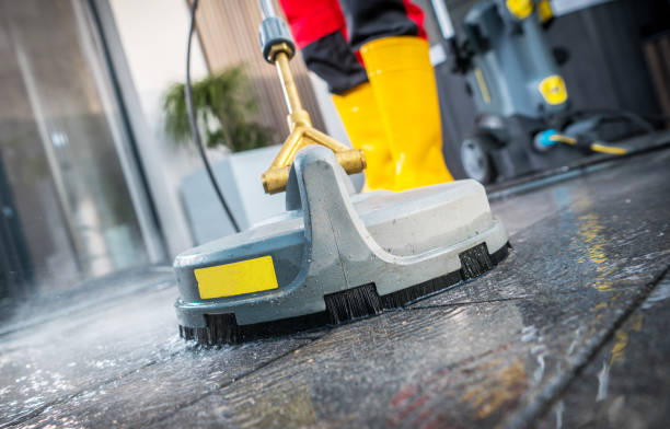 Best Commercial Building Pressure Washing  in North Lindenhurst, NY